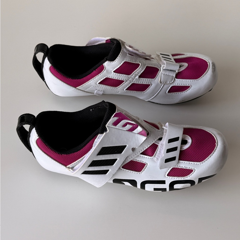 LG ERGO Cycling Shoes size 38